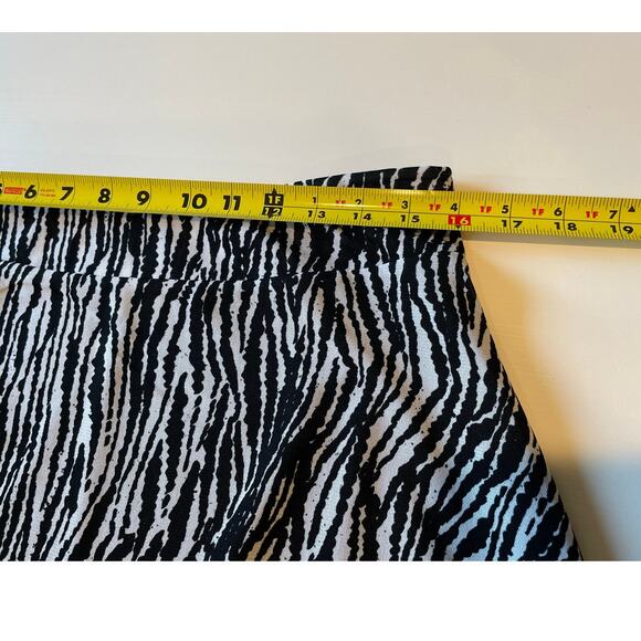 Jones Wear Midi Skirt Elastic Waist Zebra Print Black White Lined Flowy Sz Lg - Picture 6 of 6